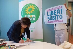 La campagna Liberi Fino Alla Fine per lanciare anche in Emilia-Romagna la raccolta firme a sostegno della presentazione della proposta di legge sul fine vita